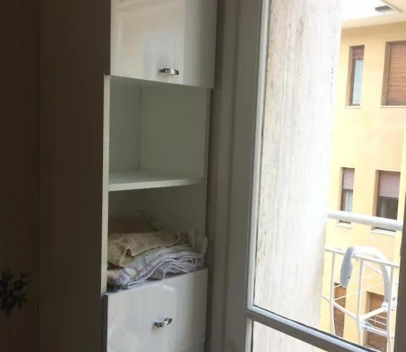 Monolocale Lägenhet *