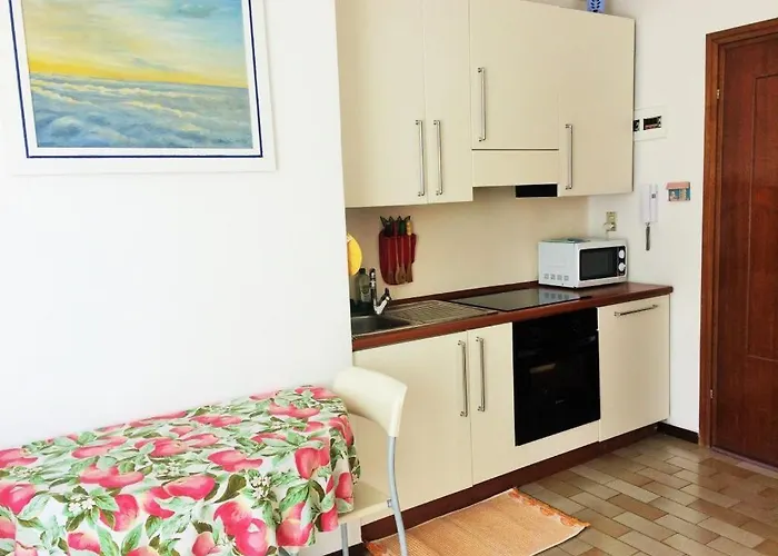 Monolocale Lägenhet *